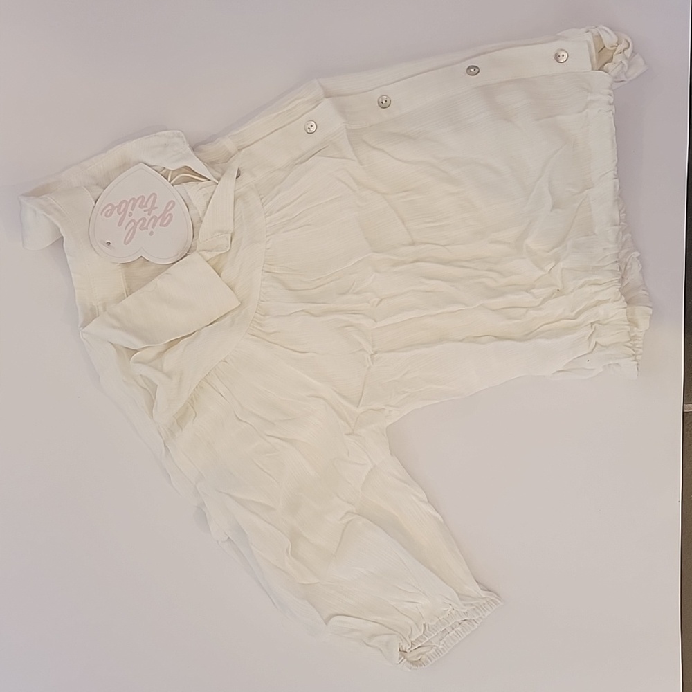 NWT. Blouse